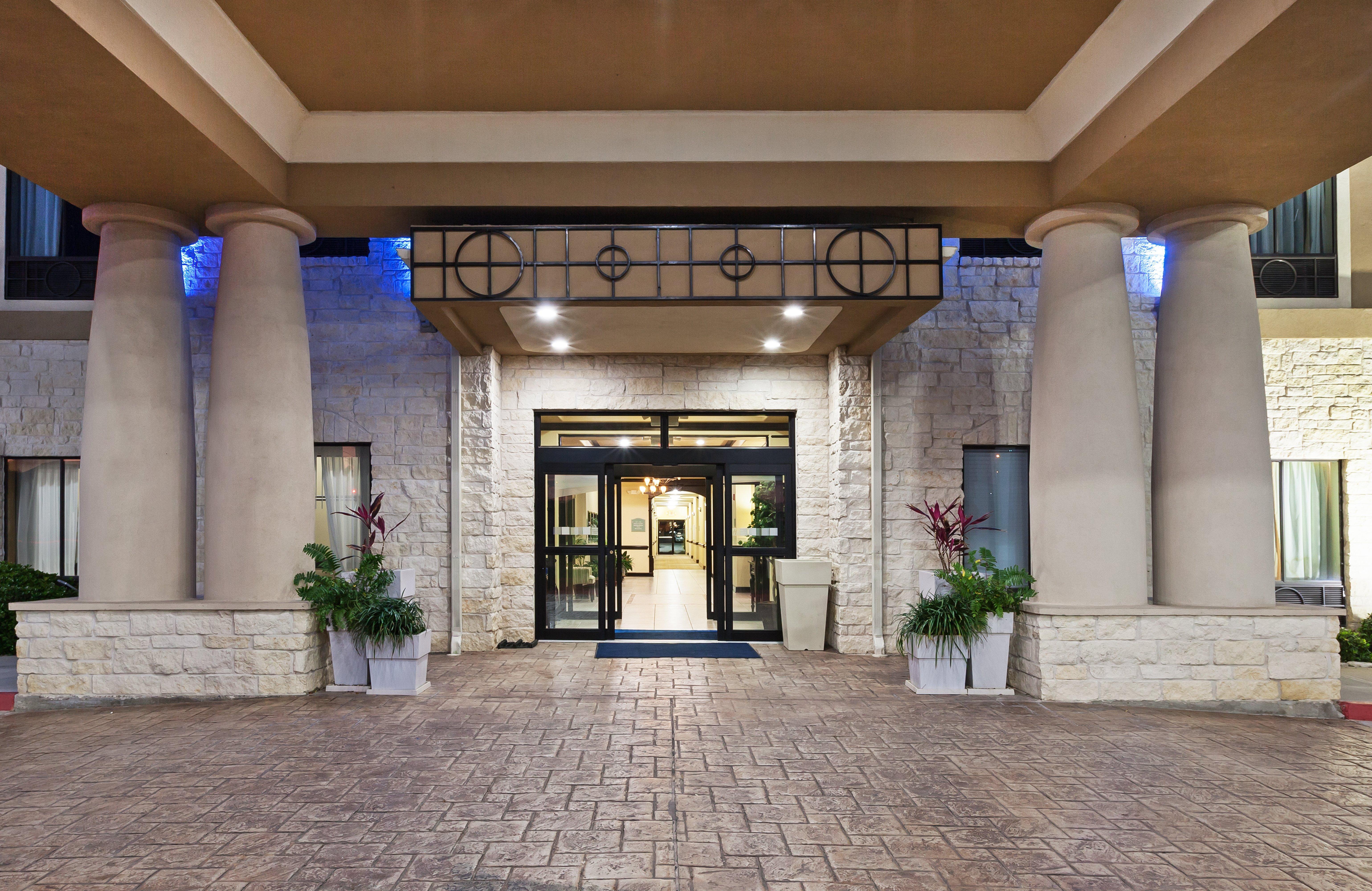 Holiday Inn Express & Suites Victoria, An Ihg Hotel Dış mekan fotoğraf