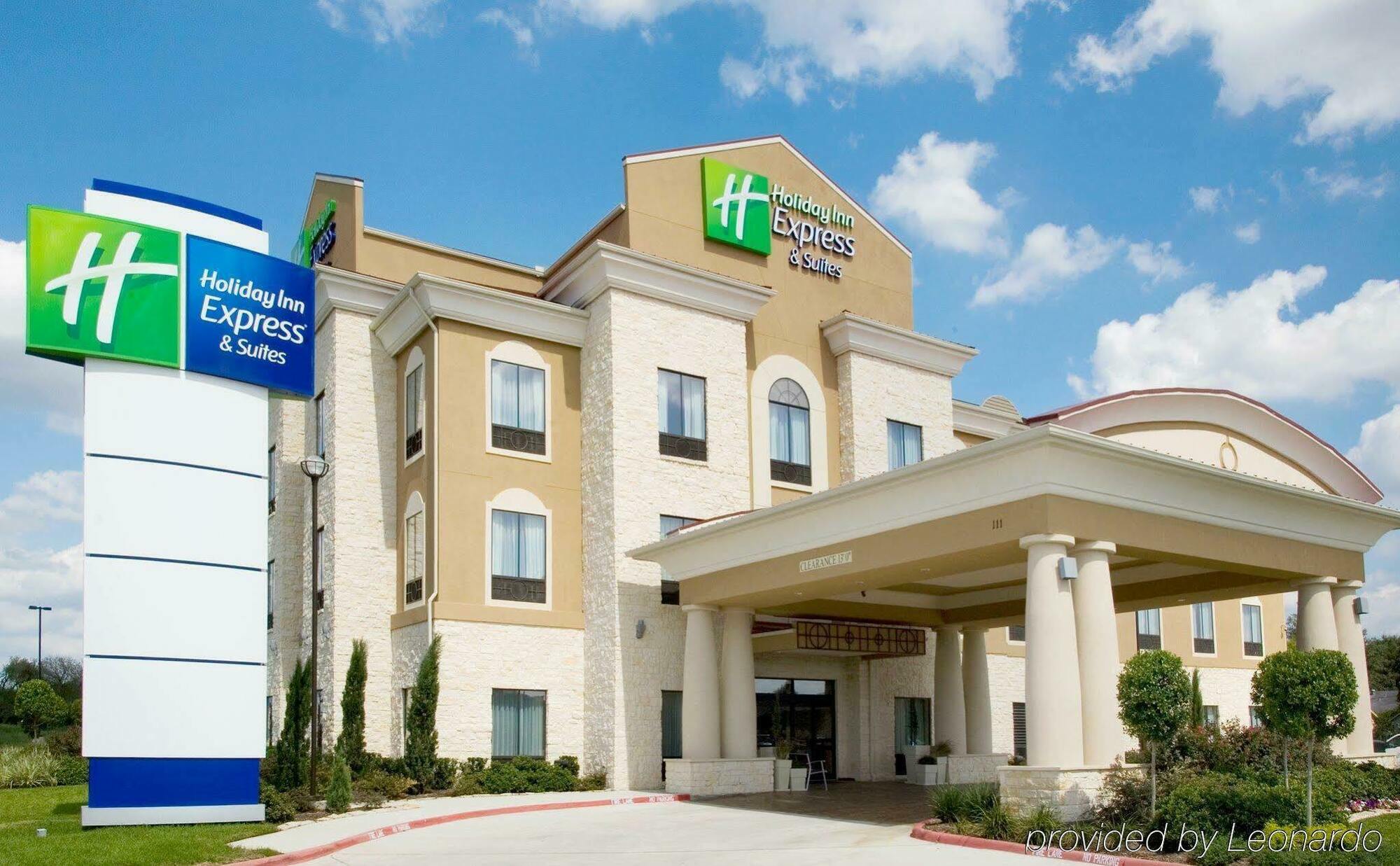 Holiday Inn Express & Suites Victoria, An Ihg Hotel Dış mekan fotoğraf