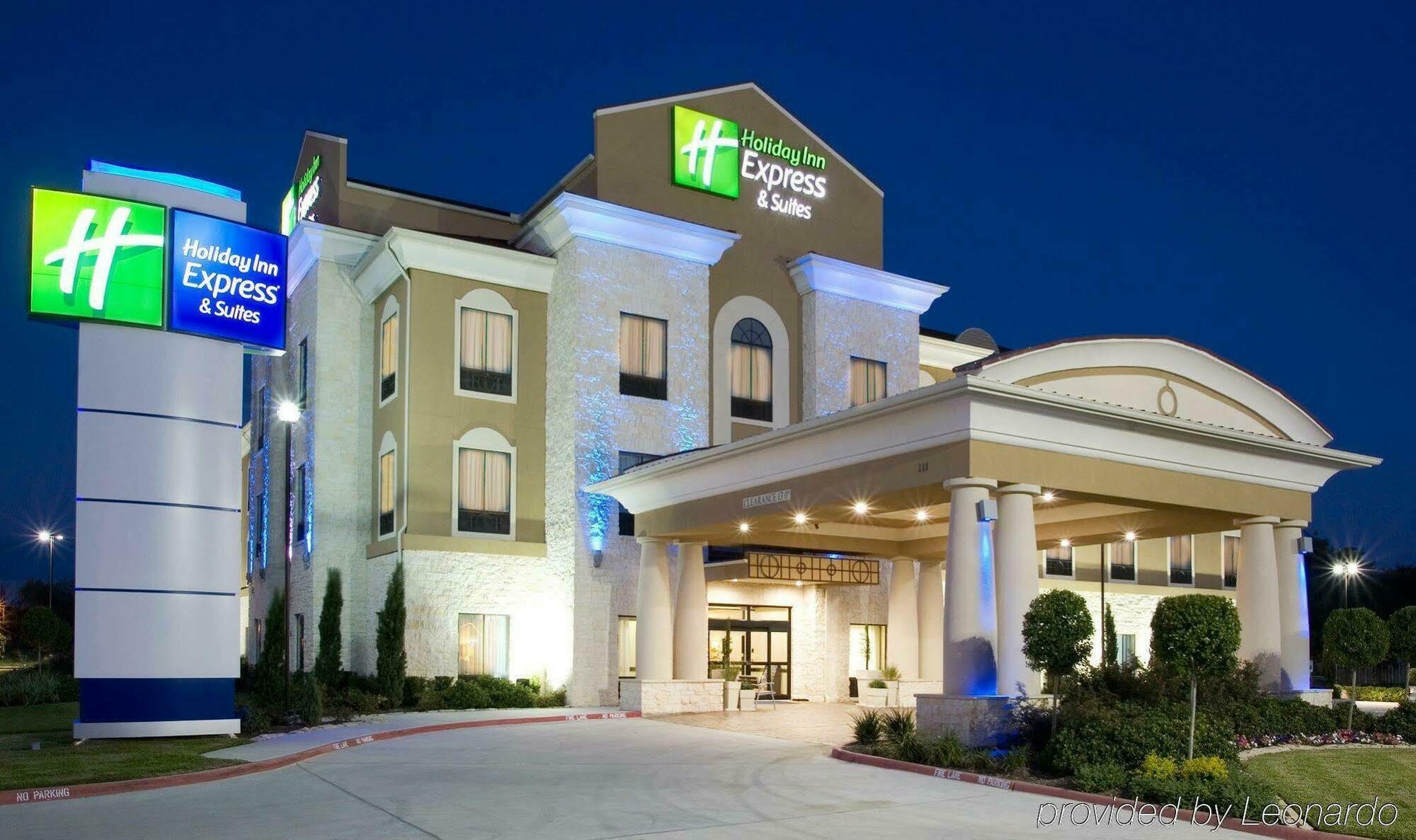 Holiday Inn Express & Suites Victoria, An Ihg Hotel Dış mekan fotoğraf